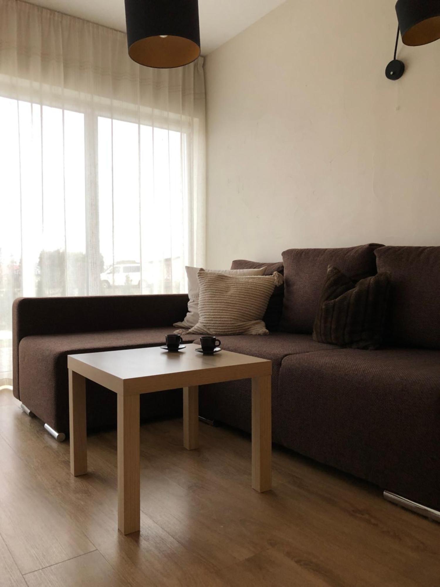 Apartment Ring Stop 11 *
